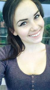 Alexis Young taking a selfie