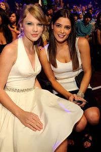 Taylor Swift at the 2011 Teen Choice Awards August 07, 2011 