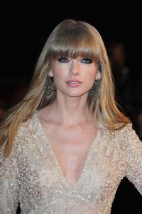 Taylor Swift NRJ Music Awards 2013 in Cannes January 26, 2013