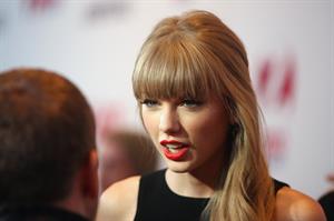 Taylor Swift Z100's Jingle Ball presented by Aeropostale 12/7/12 