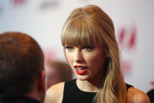 Taylor Swift Z100's Jingle Ball presented by Aeropostale 12/7/12 