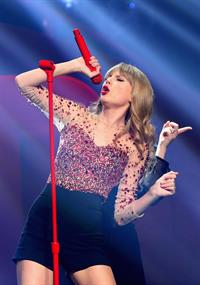 Taylor Swift on stage at the KIIS FM 2012 Jingle Ball concert at Nokia Theatre in Los Angeles - December 1, 2012 