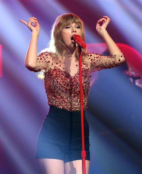 Taylor Swift on stage at the KIIS FM 2012 Jingle Ball concert at Nokia Theatre in Los Angeles - December 1, 2012 