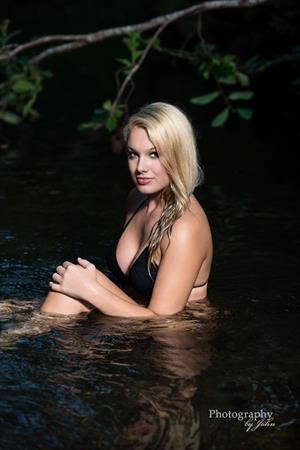 Mariah Alexis photographed by John Tipps