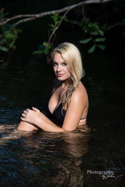 Mariah Alexis photographed by John Tipps