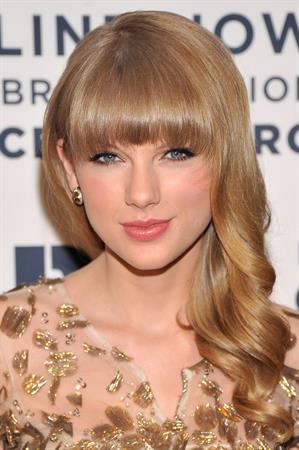 Taylor Swift Ripple of Hope Gala at The New York Marriott Marquis March 12, 2012 