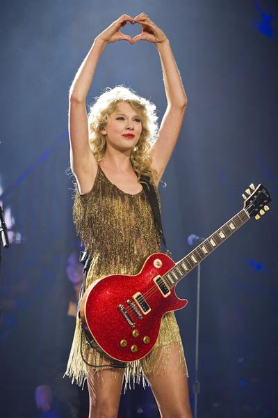 Taylor Swift performing live at Prudential Center in Newark July 19, 2011