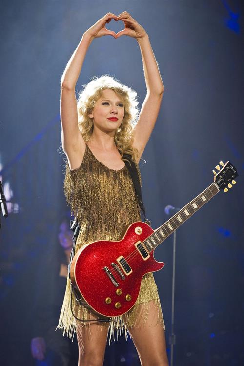Taylor Swift performing live at Prudential Center in Newark July 19, 2011
