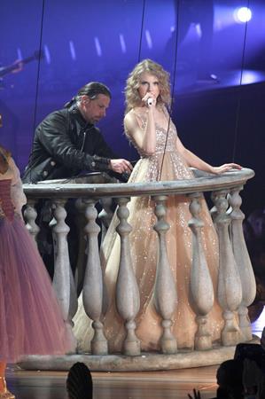 Taylor Swift performing live at prudential center in Newark July 20, 2011