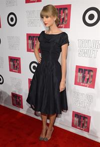 Taylor Swift Red Delue Edition CD launch party in New York - October 22, 2012 
