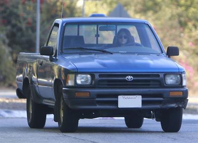 Kristen Stewart driving in Los Angeles - October 30, 2013  