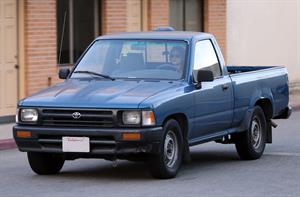 Kristen Stewart driving in Los Angeles - October 30, 2013  