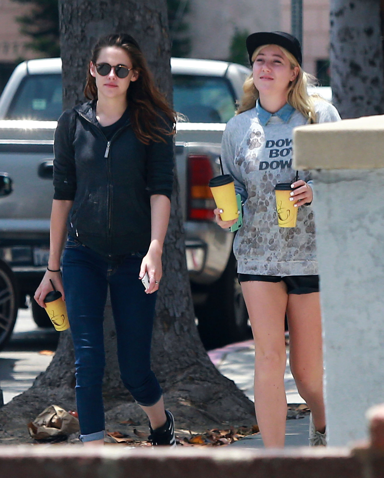 Kristen Stewart out in Los Feliz 6/7/13 