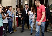 Kristen Stewart at Restaurant Le Castiglione in Paris (July 4, 2013) 