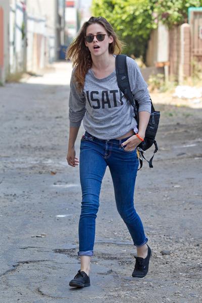 Kristen Stewart walking in Los Angeles - June 13, 2013 