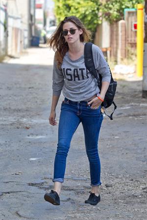 Kristen Stewart walking in Los Angeles - June 13, 2013 