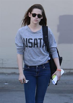 Kristen Stewart walking in Los Angeles - June 13, 2013 