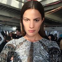 Cameron Russell taking a selfie