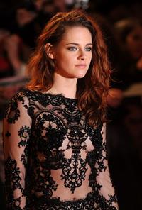Kristen Stewart Breaking Dawn Part 2 London UK Premiere November 14, 2012 