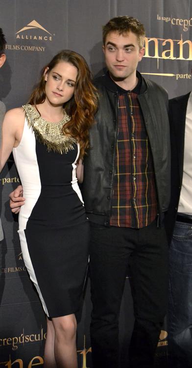 The Twilight Saga Breaking Dawn Part 2 Photocall in Madrid November 15, 2012 Gal Nu