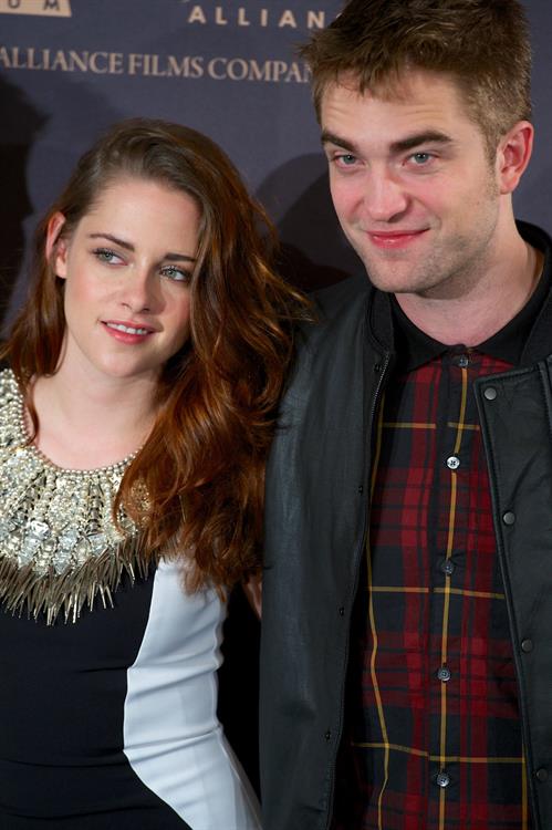 The Twilight Saga Breaking Dawn Part 2 Photocall in Madrid November 15, 2012 Gal Nu