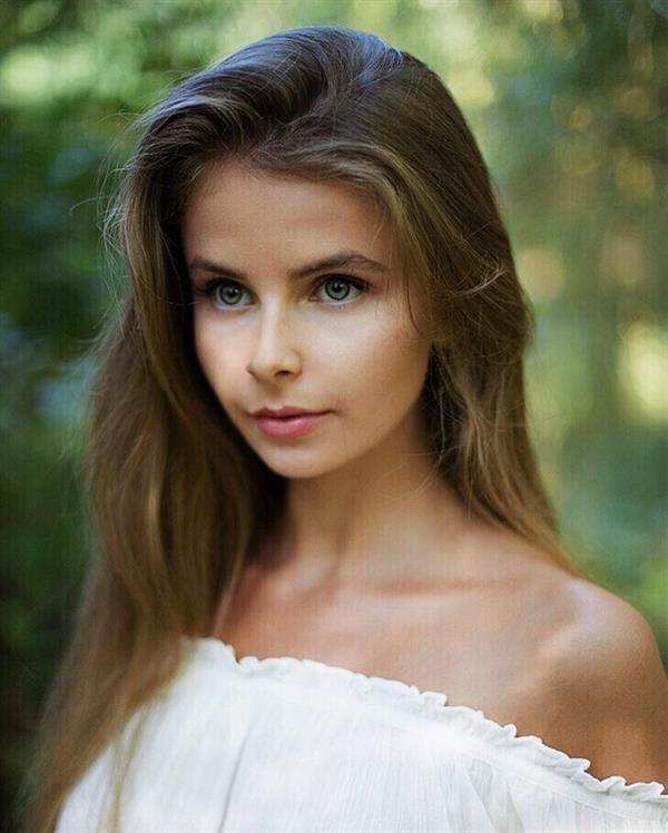 Angelika Nina Melnyk