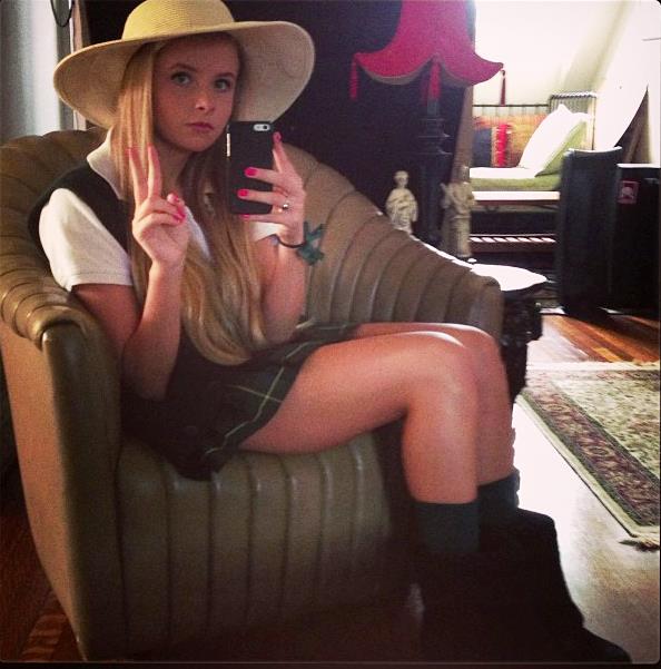 Angelika Nina Melnyk taking a selfie