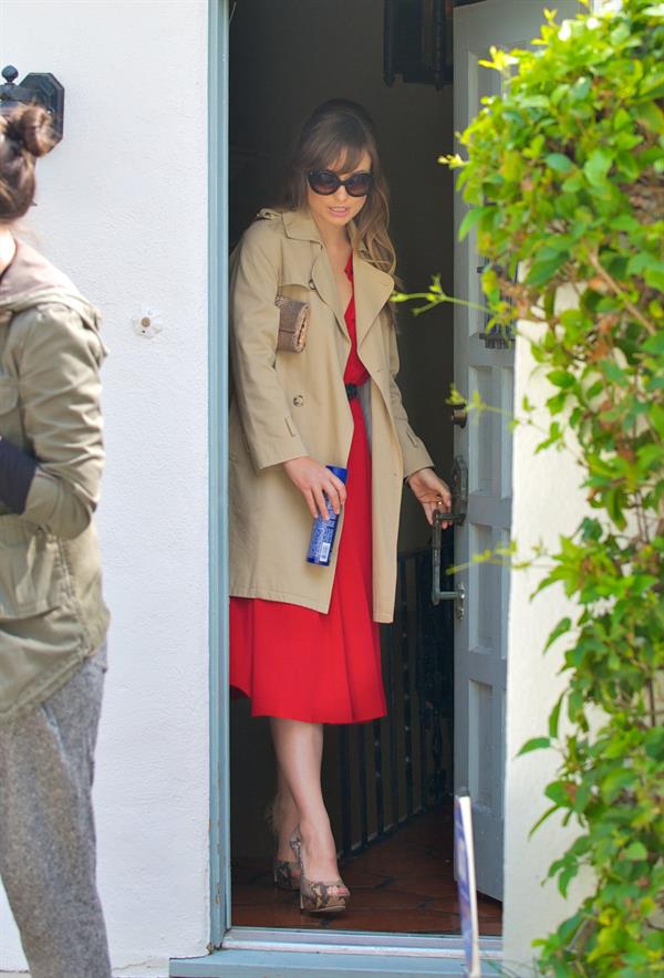 Olivia Wilde leaving her house in Los Angeles October 24, 2011