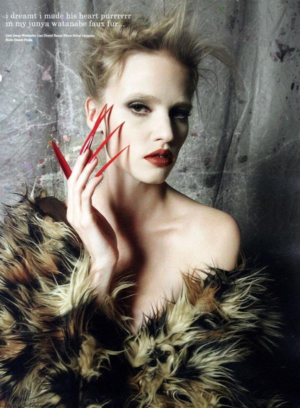 Lara Stone