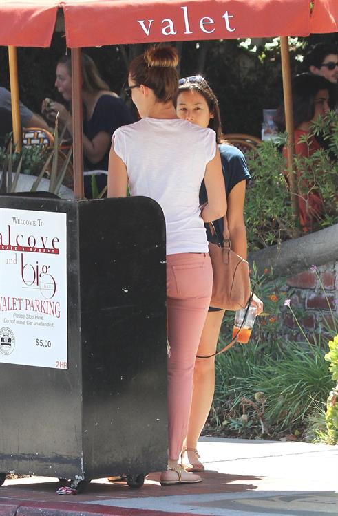 Olivia Wilde - at the Alcove Cafe in Los Feliz - August 15 2012