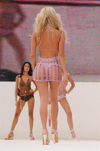 Sofia Zamolo in lingerie - ass