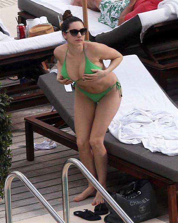 Kelly Brook bikini candids by the pool in Miami 2/1/13 