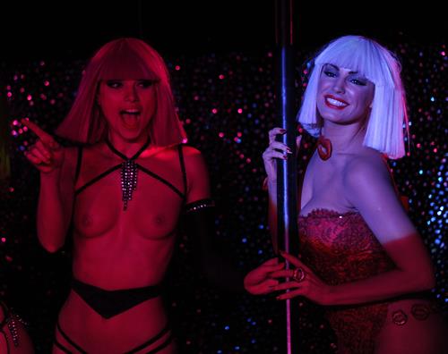 Kelly Brook - Forever Crazy At Crazy Horse, London 2012 Gal Number