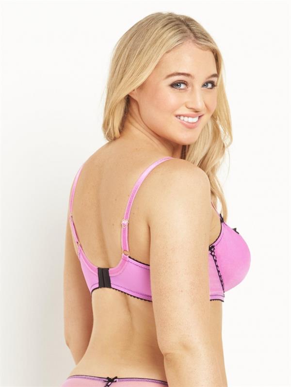 Iskra Lawrence in lingerie