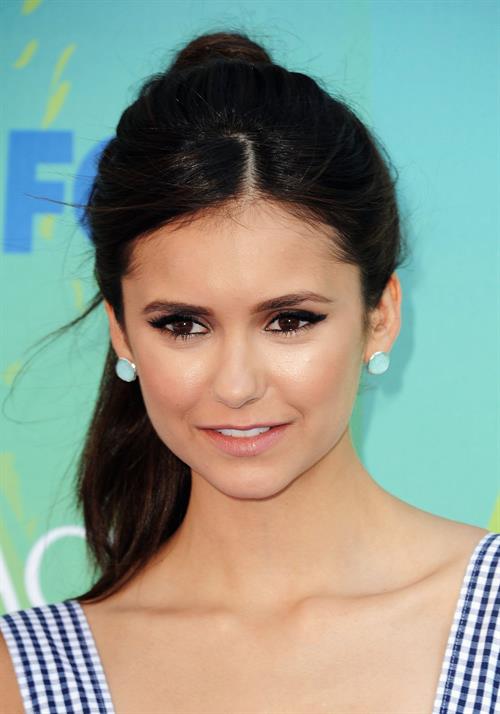 Nina Dobrev Teen Choice Awards 2011, 7-8-11 