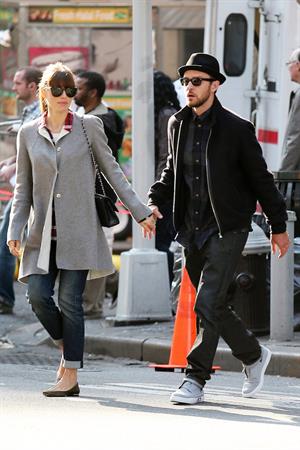 Jessica Biel Holding hands while walking in New York (November 12, 2012)  