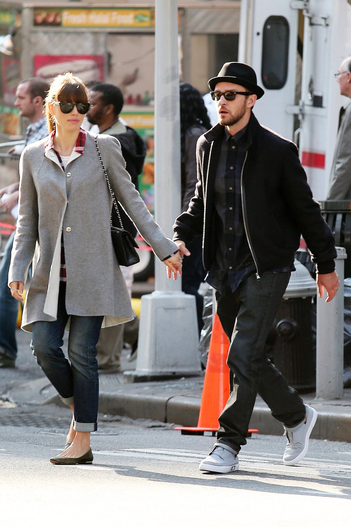 Jessica Biel Pictures. Jessica Biel Holding hands while walking in New ...