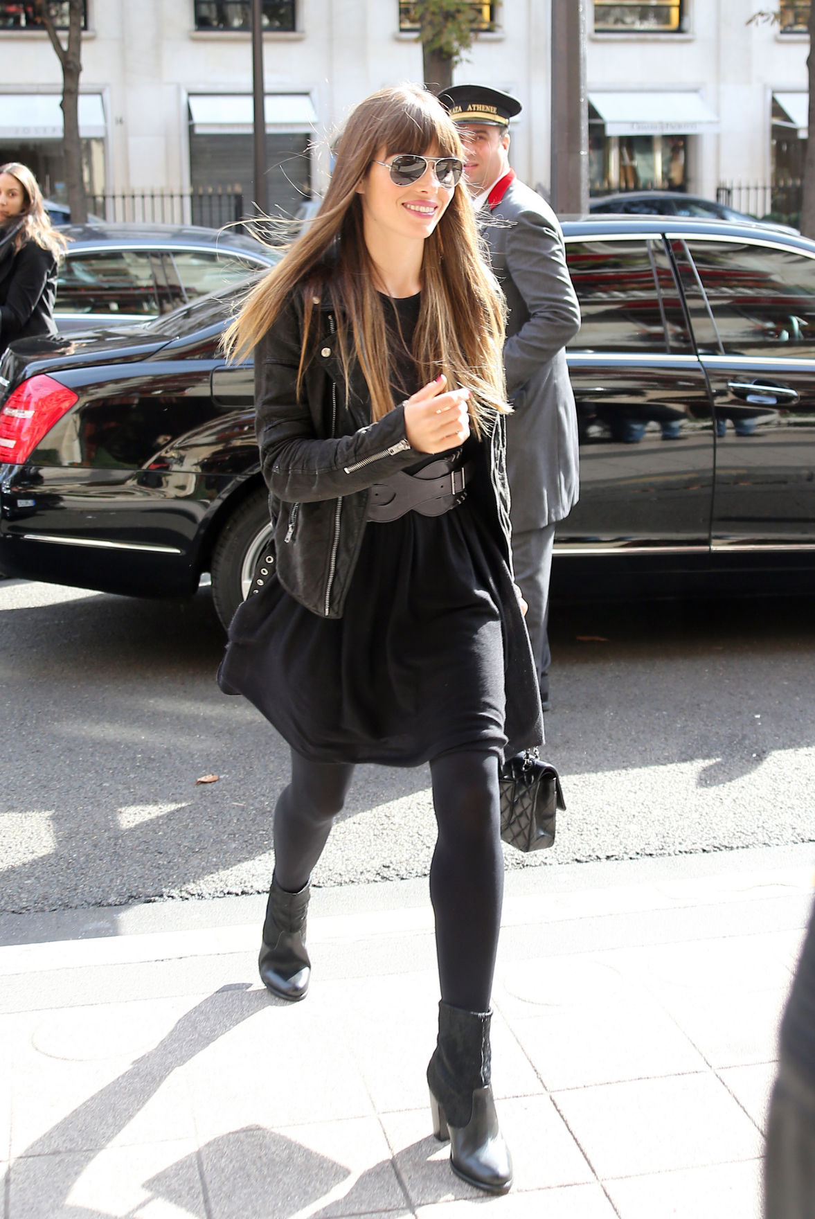 Jessica Biel Arrives at her hotel in Paris - October 7,2012 