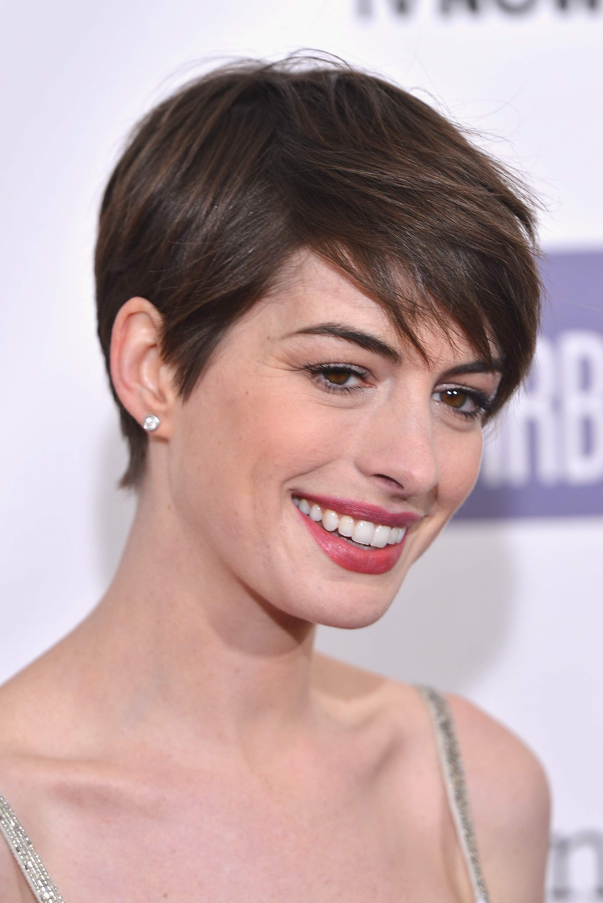 Anne Hathaway attends the Critics' Choice Movie Awards 2013 with Skinnygirl Cocktails at Barkar Hangar
