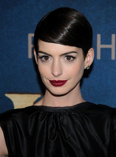 Anne Hathaway Les Miserables NY Premiere December 10-2012 