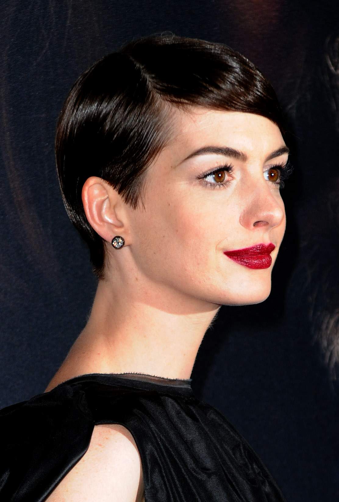 Anne Hathaway Les Miserables NY Premiere December 10-2012 