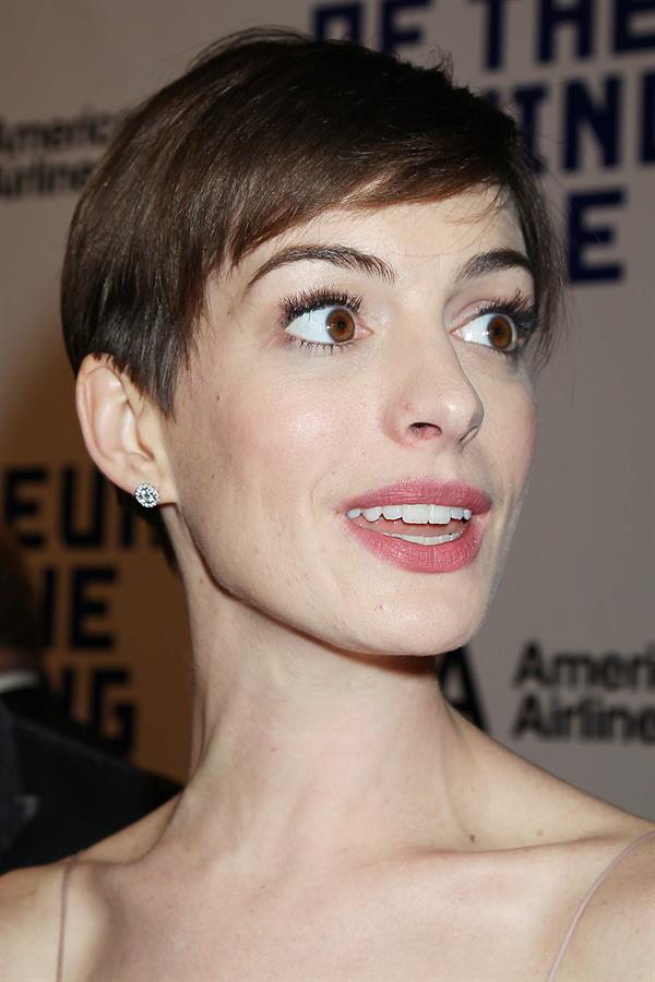 Anne Hathaway Attended the Museum of the Moving Image 27th Annual Black Tie Salute in New York Dec 11, 2012