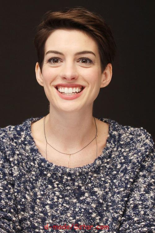 Anne Hathaway Photocall of the musical Les Miserables at the Mandarin Hotel in New York, NY, December 2, 2012