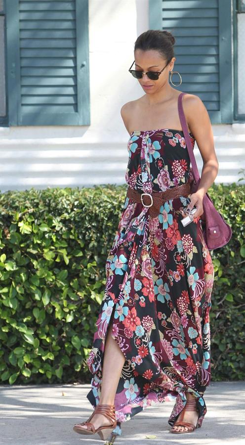 Zoe Saldana runs errands in LA August 5, 2011  