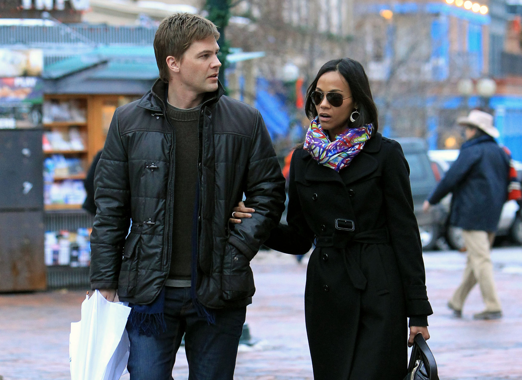 Zoe Saldana - Enjoyed a stroll with her boyfriend Keith Britton in Aspen, Colorado Dec 21, 2010 