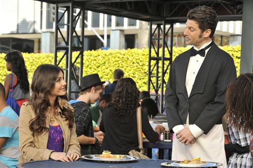 Victoria Justice Victorious Season 3-Episode 8 'April Fools' Blank' stills 