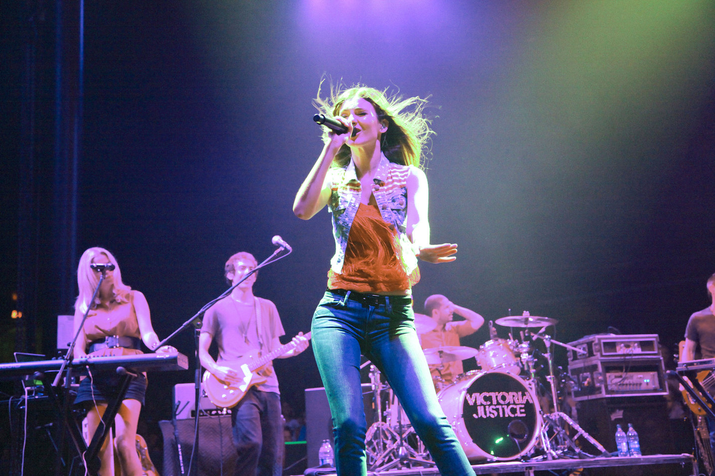 Victoria Justice video 2012 South Shore Music Circus 8/15/12 