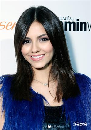 Victoria Justice Rolling Stone Lounge & Restaurant in LA 12/17/12 