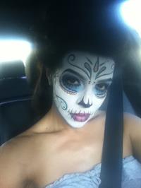 Vida Guerra taking a selfie