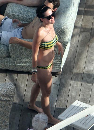 Katy Perry - In a bikini at a hotel pool in Miami July 27, 2012